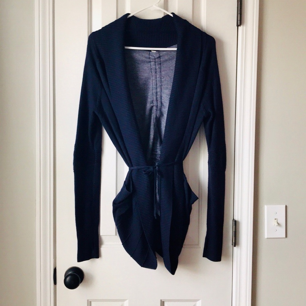 Lululemon Transformation Wrap